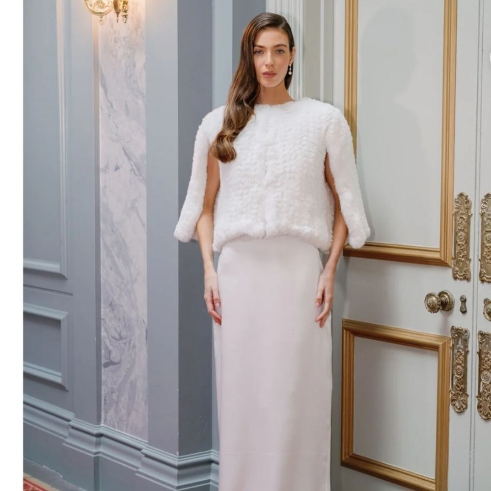 Aria Liberty In Love Nwt Nikita Ivory Faux Fur Hand-knitted Bridal Cape